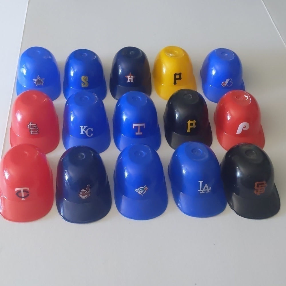 Lot Of 15 Vintage MLB Team Mini Helmets Ice Cream Plastic Helmet Baseball